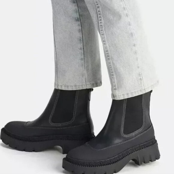 Coach Womens Jayla Black Chunky Ankle Boots Lug‎ Sole Chelsea Bootie 7.5 NWOT - Picture 2 of 14
